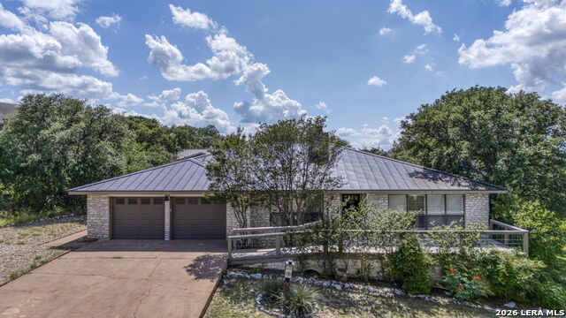 110 Highlands Blvd