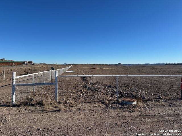 505 E Musquiz Property Photo 17