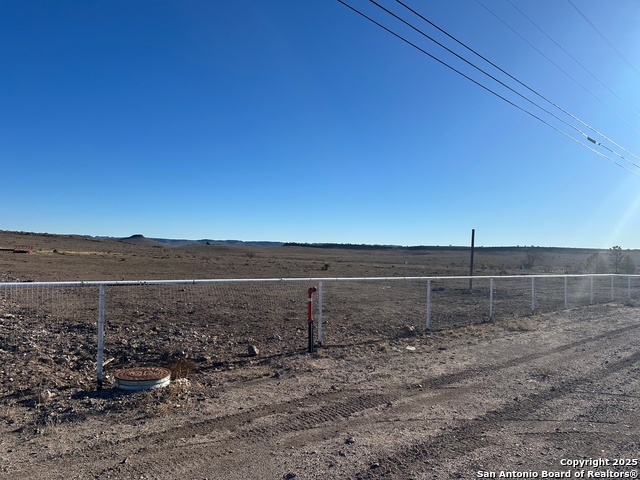 505 E Musquiz Property Photo 19