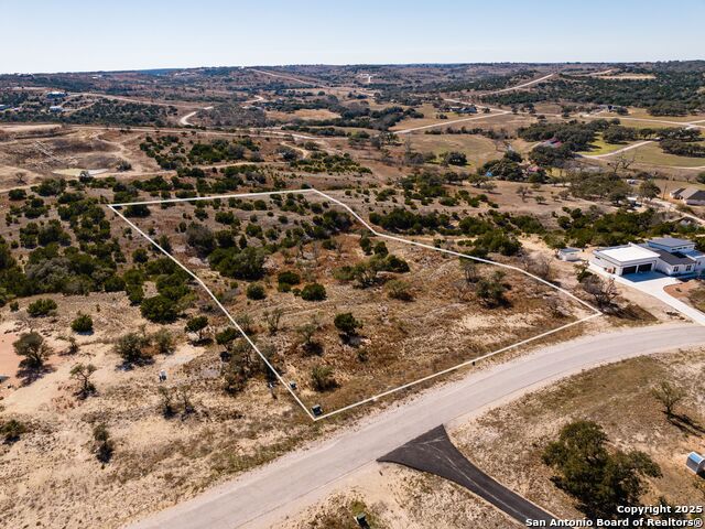 717 N Scenic Hills Property Photo 2
