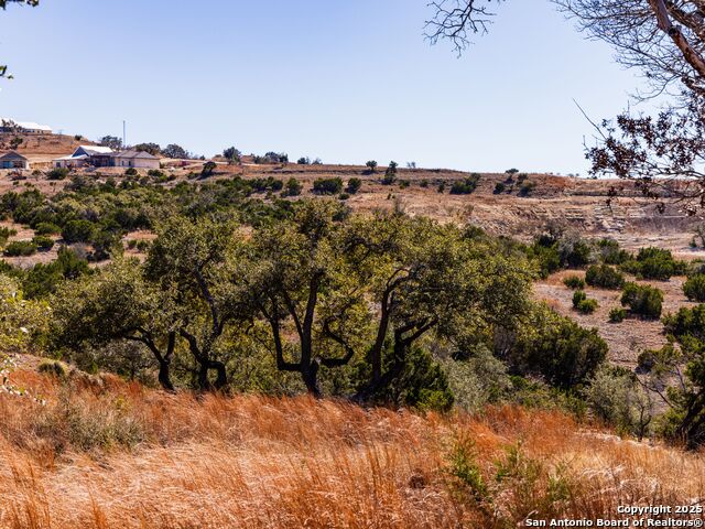 717 N Scenic Hills Property Photo 4