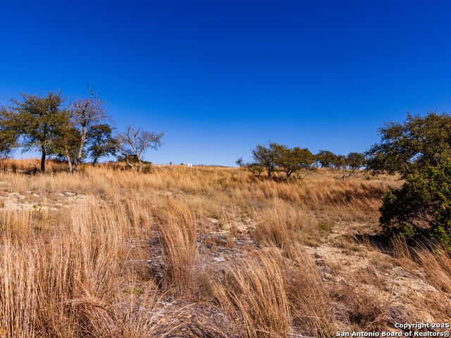 717 N Scenic Hills Property Photo 7