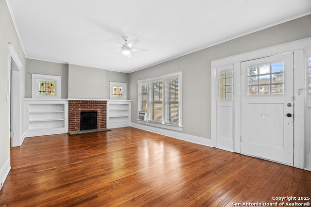 810 W Magnolia Ave Property Photo