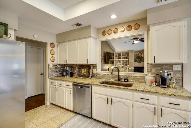 7725 Terra Mnr Property Photo 15