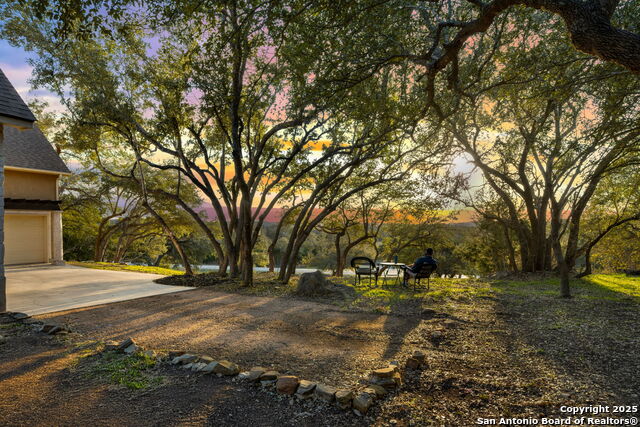 3015 River Way Property Photo 1