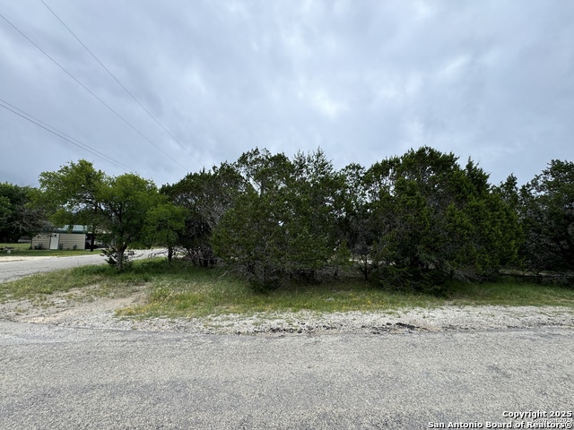 1819 Brook Valley Dr Property Photo 1