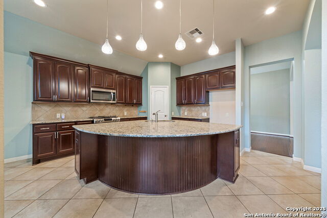 2518 Sierra Peak Property Photo 8