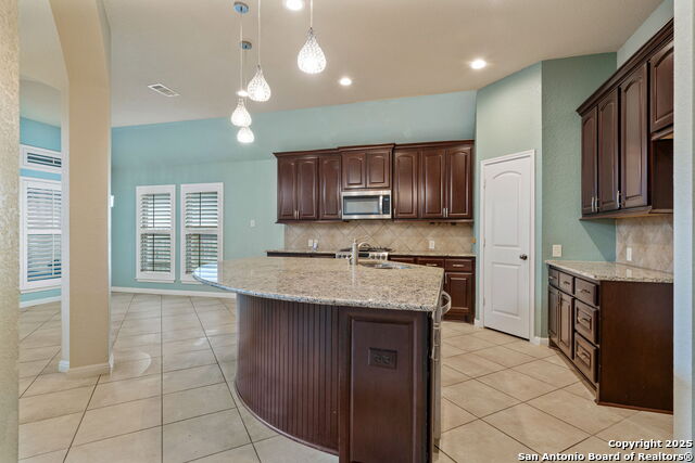 2518 Sierra Peak Property Photo 9
