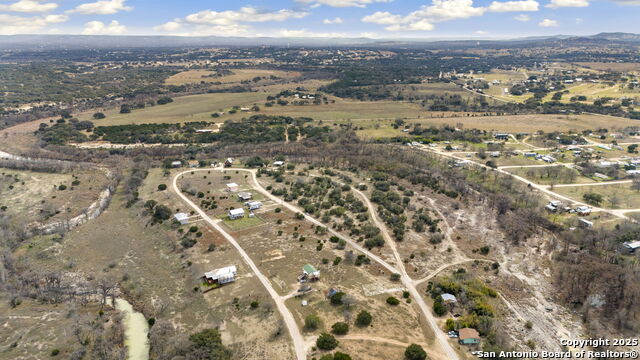 24 Quail Run Property Photo 4