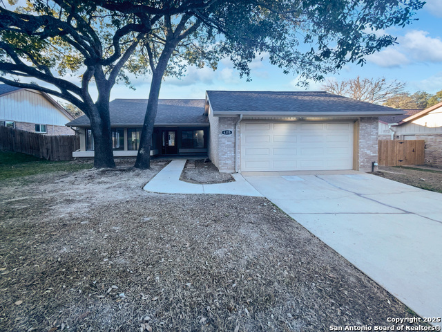 6315 Silver Fox Property Photo