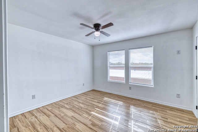 1100 W Houston St Property Photo 8