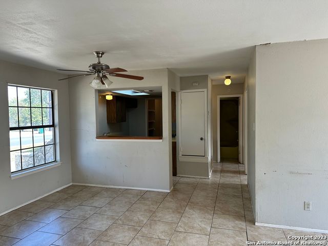 629 Oak Park Dr Property Photo 3