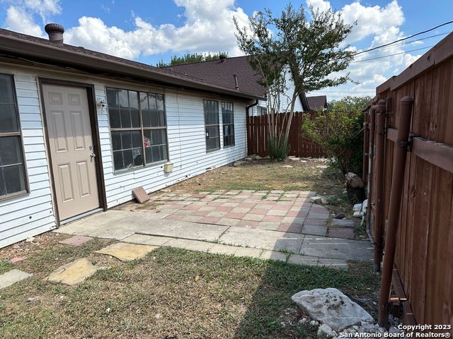 629 Oak Park Dr Property Photo 12