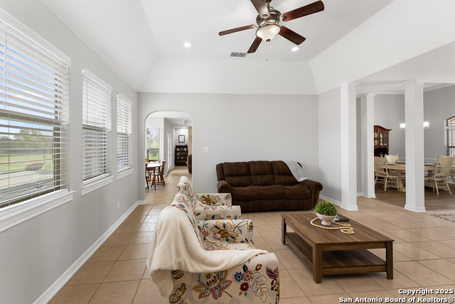 701 Kreutzberg Property Photo 17