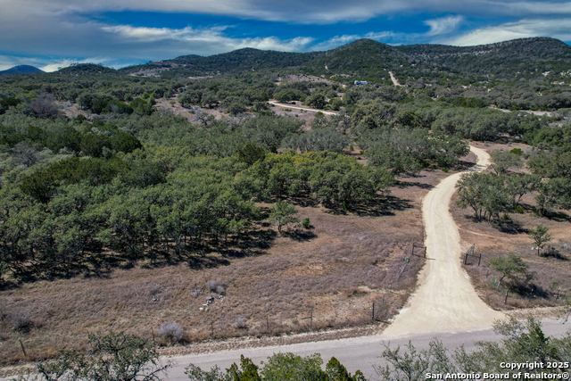 3049 N Little Creek Rd Property Photo