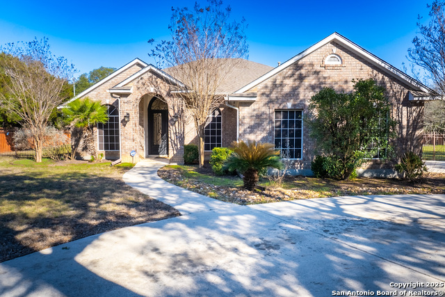 8610 Classic Oaks Property Photo 1