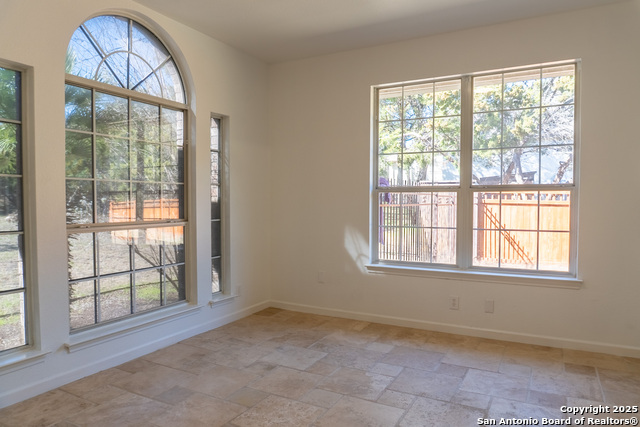 8610 Classic Oaks Property Photo 7