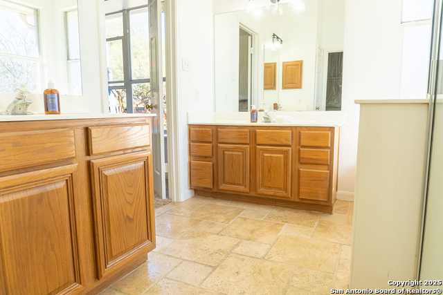 8610 Classic Oaks Property Photo 18