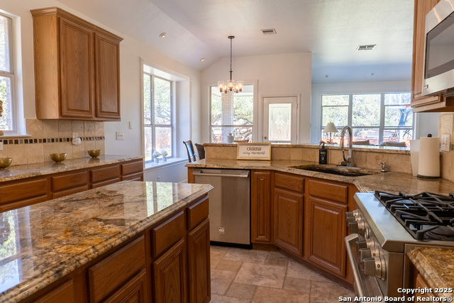 8610 Classic Oaks Property Photo 22