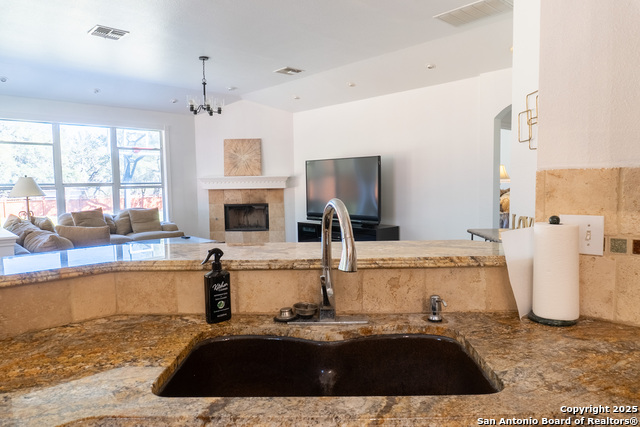 8610 Classic Oaks Property Photo 23