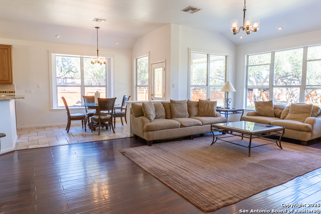 8610 Classic Oaks Property Photo 27