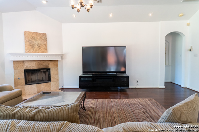 8610 Classic Oaks Property Photo 28