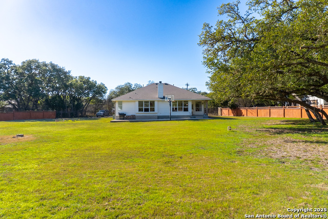 8610 Classic Oaks Property Photo 32