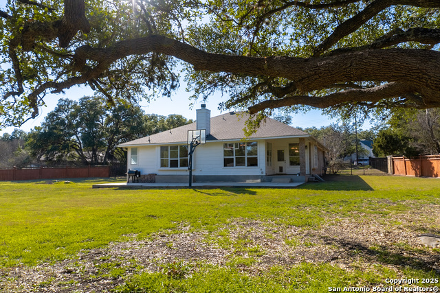 8610 Classic Oaks Property Photo 34
