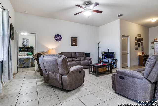 304 Amaryllis Property Photo 5