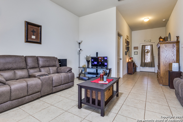 304 Amaryllis Property Photo 6