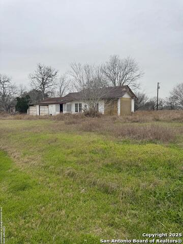 977 W Main St Property Photo