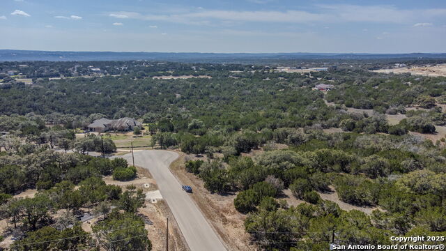 128 Milfoil Ln Property Photo 4