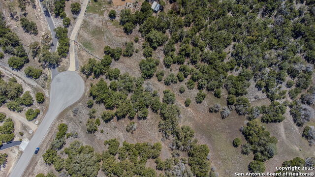 128 Milfoil Ln Property Photo 7