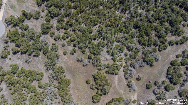 128 Milfoil Ln Property Photo 8