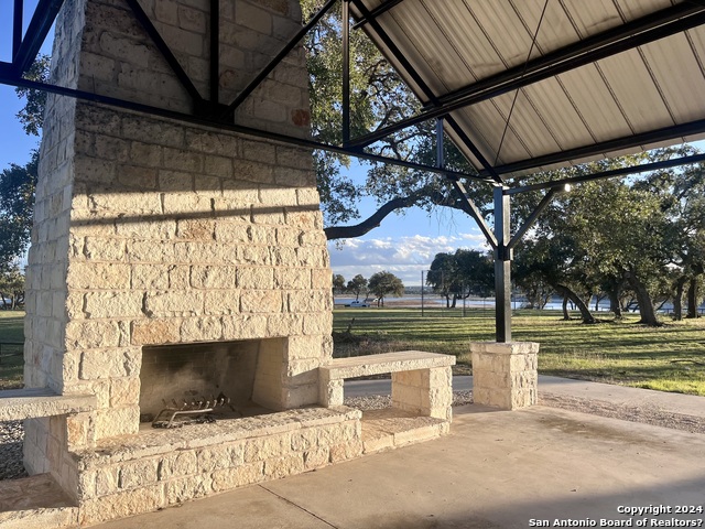 128 Milfoil Ln Property Photo 19
