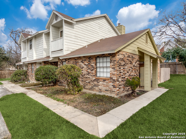 10530 Starcrest Property Photo 11