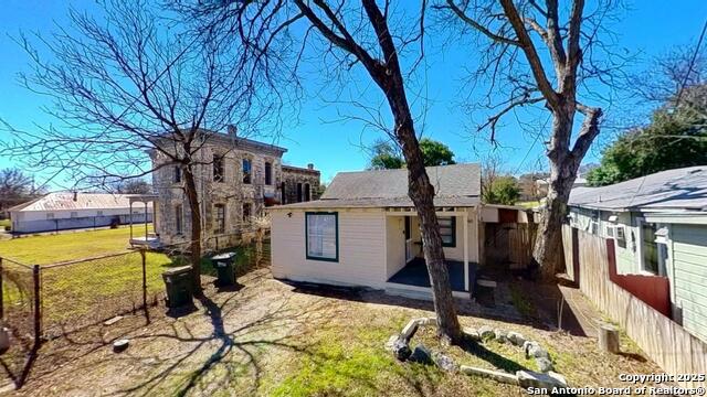 160 Fredericksburg Property Photo