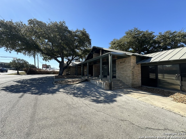 8151 Broadway Property Photo 4