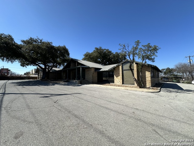 8151 Broadway Property Photo 5