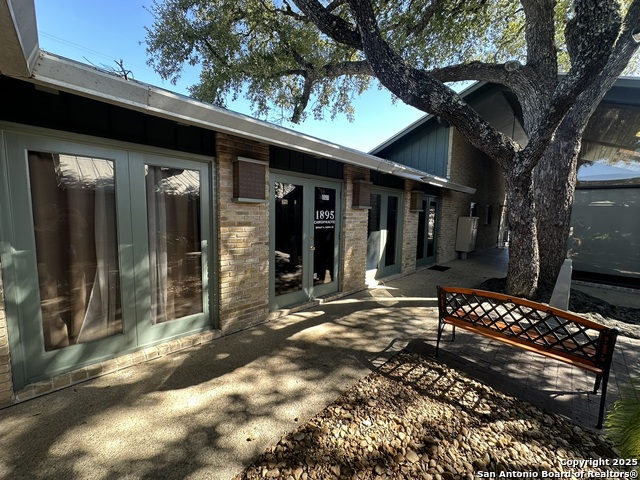 8151 Broadway Property Photo 6