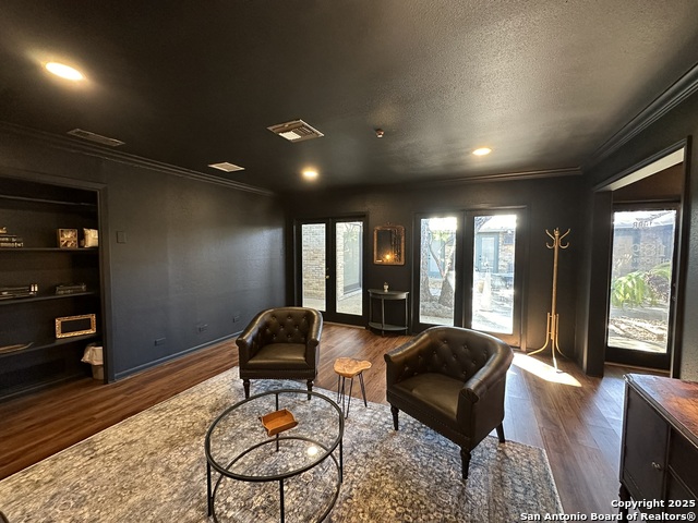 8151 Broadway Property Photo 13