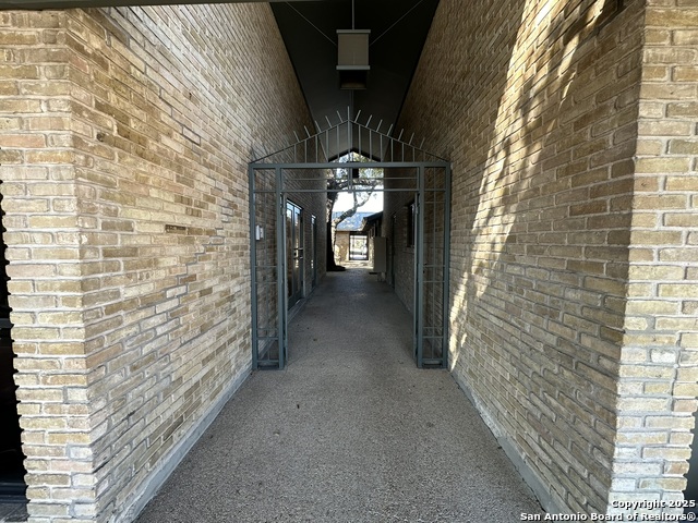 8151 Broadway Property Photo 17