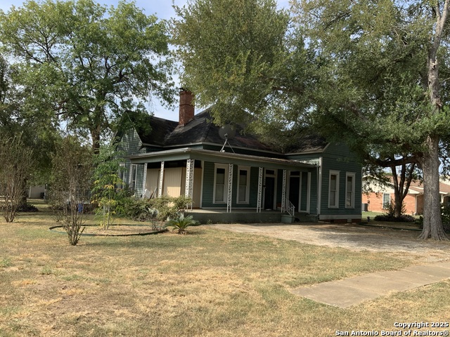 309 E 3rd Street Property Photo