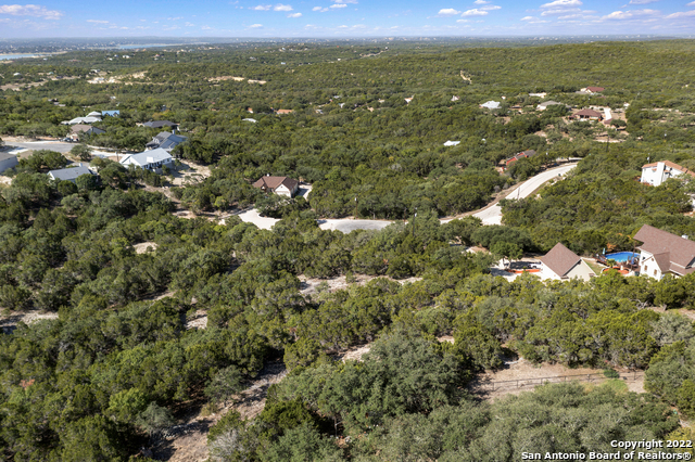 1012 Parton Rd Property Photo 11