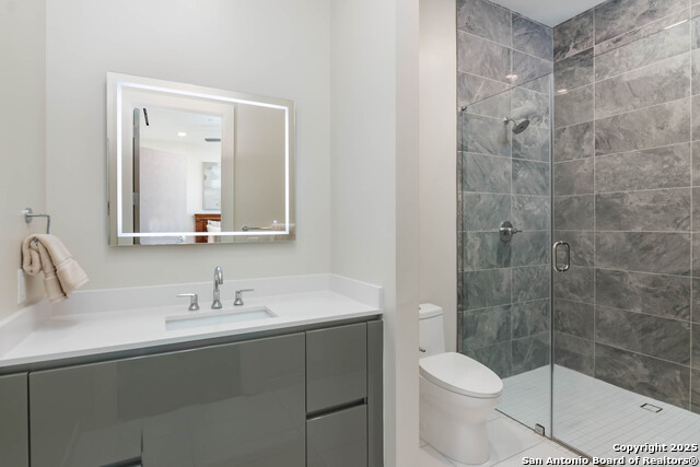 123 Lexington Property Photo 28