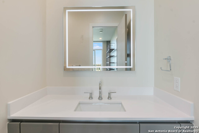 123 Lexington Property Photo 32