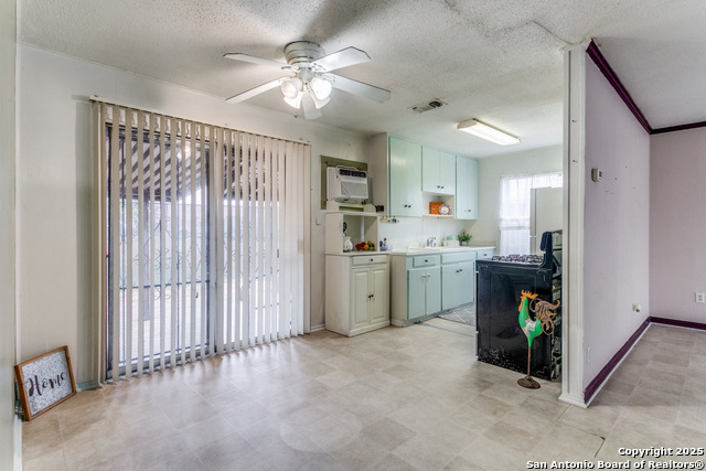 238 W Fest St Property Photo 4