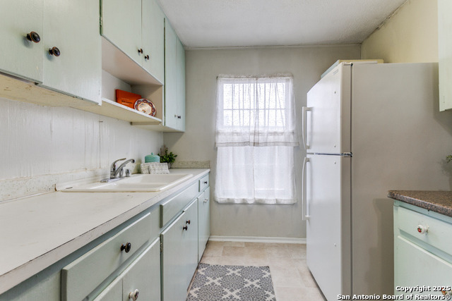 238 W Fest St Property Photo 8