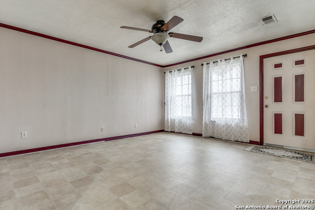 238 W Fest St Property Photo 10