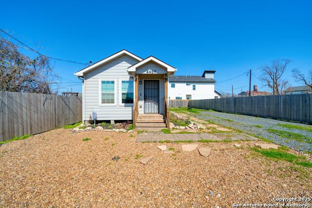 4407 Cline St Property Photo